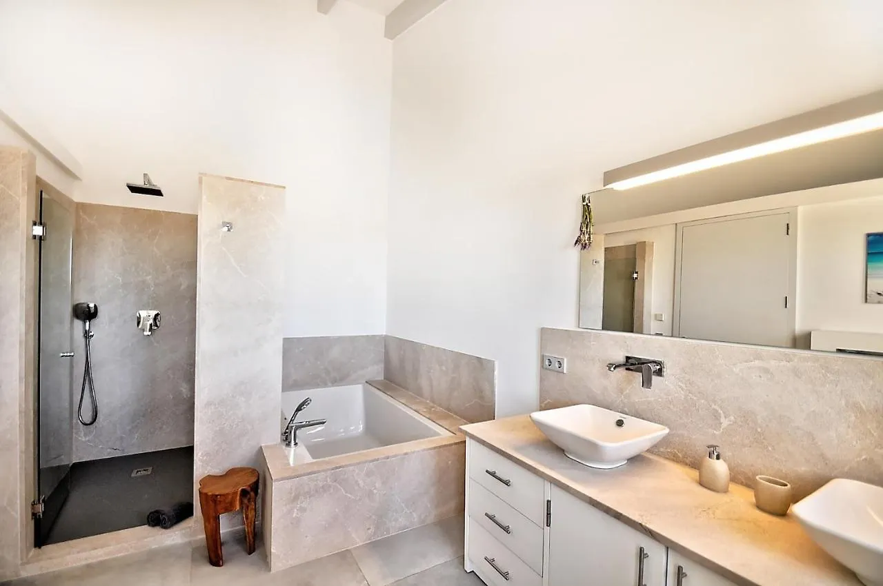 Elegant Mallorca Home Can Estera 6 Bedrooms All En-Suite Extra Large Private Pool Porto Colom Felanitx Villa